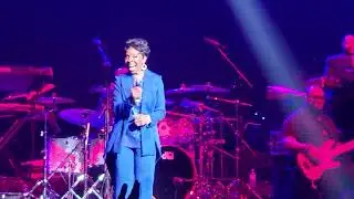 IF I WAS YOUR WOMAN!!!.....sinnnnnnnnng Ms. Gladys Marie Knight💙