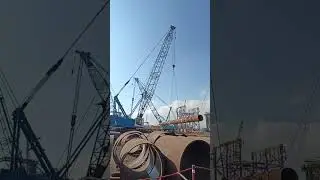 heavy weight pipe lifting by cranes #shortsfeed