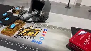 Raffle Giveaway live at the Las Vegas Card Show - 10/8/22