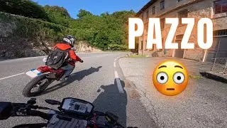 PAZZO! 125 4T IN ESTERNO CURVA😱