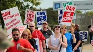 GM strike begins second week of walkout worsening local economy