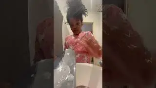 Washing L.O.L OMG Doll hair @loldollstudio @LOLDolls #lolomgdolls #lolomg