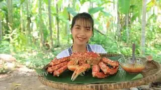 Cooking 500$ GIANT King Crab Recipe Yummy - Village Food TV
