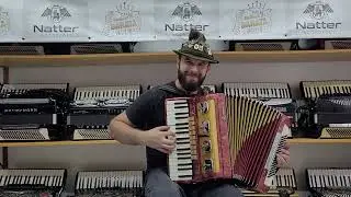 Rampazo  80 baixos em 3/5 de voz oitavada. Acordeons Natter