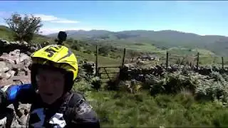 05jun19 ROAD FROM TY'N Y FFORDD FAWR TO A487T