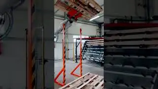 PALLETSTAR: Automatic pallet stacking with ABB IRB 6700 Robot