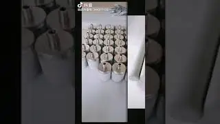 Porous sintered metal filter materials