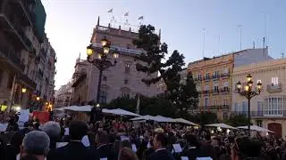 Paquito el chocolatero en la plaza de la virgen. Valencia.