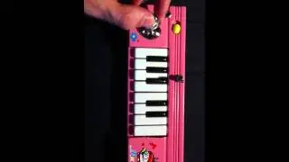 Circuit Bent Mini Keyboard
