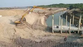 Soldador ara&ntilde;a#cubiertas #estructura #maquinasindustriales 