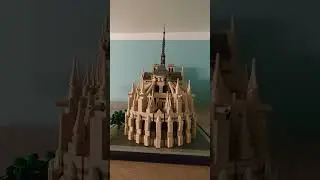 LEGO Architecture 21061 Notre-Dame Paris France - BACK