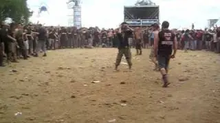 Hellfest 2009 - Dagoba - Wall of death - Braveheart