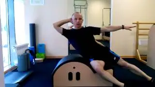 Pilates Spine Corrector. Упражнение Side Sit Up.