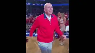 Dick Vitale was honored at the SEC men's basketball tournament today in Tampa ❤️
