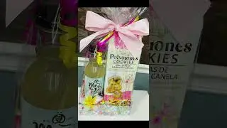 Cookies with Me and the Bees Gift Basket/ Gift Basket Ideas/ Designing Gifts for Any Occasion