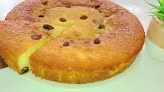 Avec Deux Pommes & Raisins secs/Préparer un Délicieux Gâteau au Yaourt Très Moelleux/Apples cake
