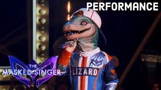 Lizard sings &ldquo;Movin&rsquo; Out (Anthony&rsquo;s Song)&rdquo; by Billy Joel | THE MASKED SINGER | SEASON 11