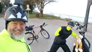 Balatonkör. Kerékpárral. Egy nap alatt. 50 év felett. Mit érdemes magaddal vinni? Tippek, tanácsok.