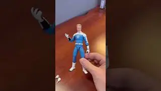 Johnny Storm Action Figure Review &ndash; Flame On!