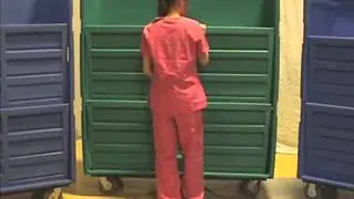 Bulk laundry cart non-removable shelf system in action