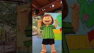 PEPPERMINT PATTY 🥳🤗 @CarowindsPark #shorts #shortsfeed #peanuts #carowinds #peppermintpatty