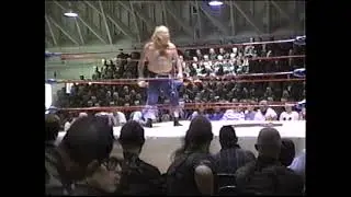 Moondog Cujo makes his entrance (MWA)