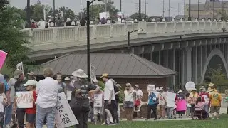 Indivisible Knoxville organizes Labor Day protests against ICE