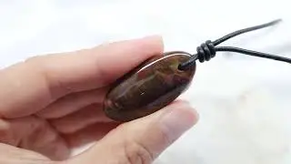 Natural Red Jasper Drilled Pendant on Adjustable Leather : IJ-7