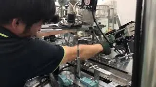 Ultrasonic height and pressure adjustment against the paper thickness of paper cup machine FeeNoT