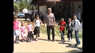 Tulovići:  Kolo uz pjesmu. Najmlađi igrači igraju kolo.