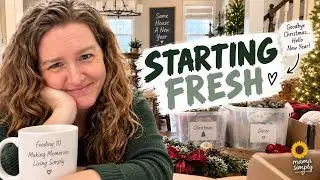 Cozy Weekend Recap | Christmas Cleanup, Farmhouse Floor Update & Family Movie Night