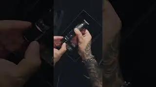 Pavel unboxes the Varangian Trimmer by The Beard Struggle ⚔️