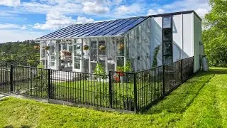 Amazing Luxury Tiny Home with Stunning Conservatory