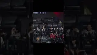 like nobody was ready for this 😍🙏🏽 #bangchan #straykids #freakingout #abs