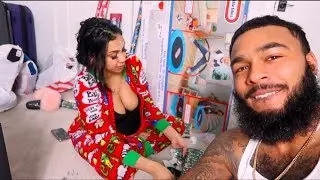 WRAPPING GIFTS FOR OUR FIRST CHRISTMAS TOGETHER!!