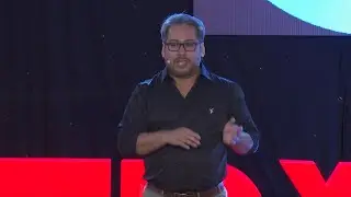 Networking entre generaciones. tecnolog&iacute;a y humanidad | Paolo Mart&iacute;nez | TEDxUEES