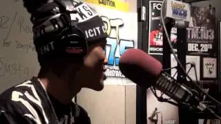 HOT 1075's Dr. Darrius Interviews B. Smyth