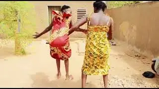 Dance entre Kap&eacute; et Noaga