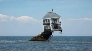 10 WEIRD HOUSES that look Totally Strange