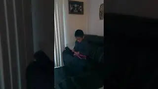 Silly kid , how to put bra challenge 😂