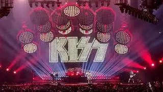 Kiss Concert Anaheim 2019. Part 2 Mobile recorded.