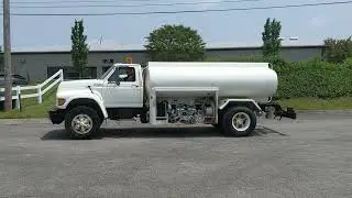 AMS 396M - 1998 Ford F-800 Fuel Truck