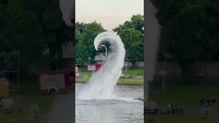 Dragon Festival #flyboarding #daylightview River Vistula @wavelcastle 🐲🐉🏰#indian #krakow #poland