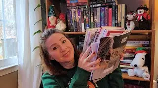 A Daily Grace Co and Library Christmas Book Haul!