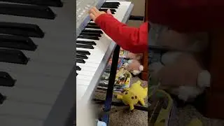 Ollie is teaching himself how to play the Keyboard/Piano. 🤩 | 7 years old!