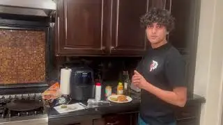 How to make the greatest chicken (vegetarian) sandwich!