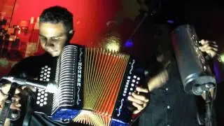NUEVA ERA Acompa&ntilde;ame (mamacandela)