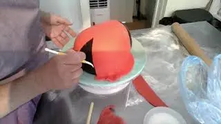 How To Make A Ladybird Cake