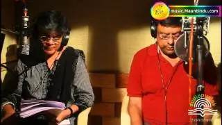 Meghana Pethe & Sanjay Mone read story from Marathi Audiobook Aandhalyachya Gayi