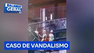 C&acirc;meras de seguran&ccedil;a flagram garis pichando muro em Vicente Pires (DF) | Balan&ccedil;o Geral DF